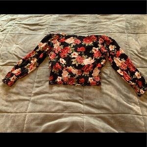 American Eagle Floral Long-Sleeved Top